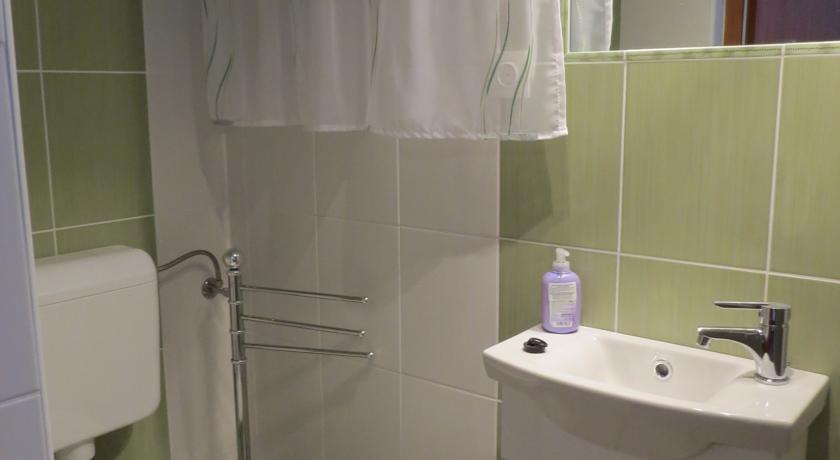 Galagonyas Apartman エゲル 部屋 写真